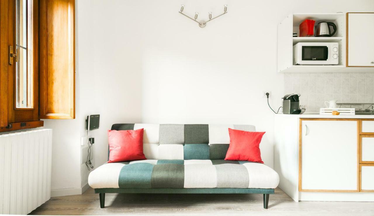 Likehome Milano - Via Crema Luaran gambar